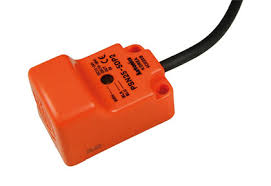 سنسور القایی مکعبی PNP  آتونیکس مدل  PSN25-5DP2
