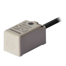 سنسور القایی مکعبی PNP  آتونیکس مدل   PSN17-8DP