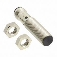 سنسور القایی سوکتی NPN قطر 12 امرن مدل E2B-M12KS04-M1-C1