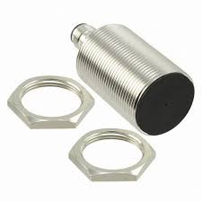 سنسور القایی سوکتی PNP قطر 30 امرن مدل E2B-M30KS15-M1-B1