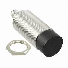 سنسور القایی سوکتی PNP قطر 30 امرن مدل E2B-M30LN30-M1-B1