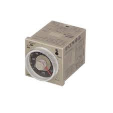 تایمر 8 پایه آنالوگ مولتی رنج امرون مدل H3CR-A8 220