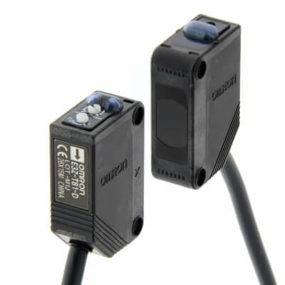سنسور نوری رو به روی هم PNP امرون مدل E3Z-T81